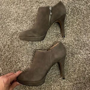 Vince Camuto grey Elvin booties - Never been worn